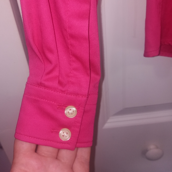 🍁 Banana Republic Hot Pink Long Sleeve  Button-Up Blouse shirt Size: 0P - Picture 3 of 8